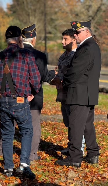 Neighbors Unite at Sunnydale to Honor Local Veterans