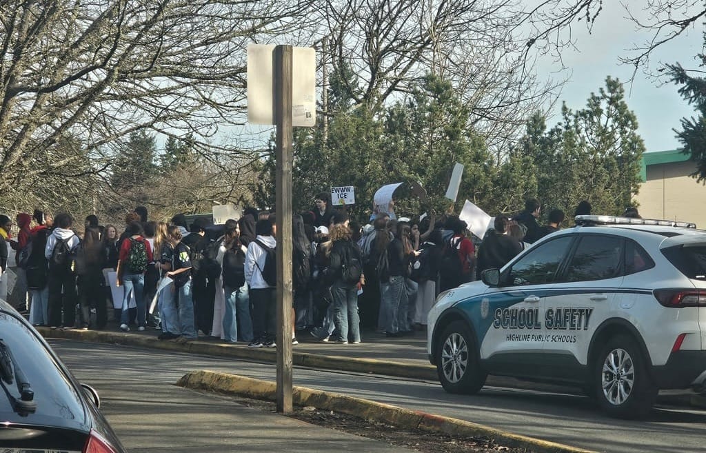 Highline Students Continue to Walkout, Parents Ask Who is in Charge?
